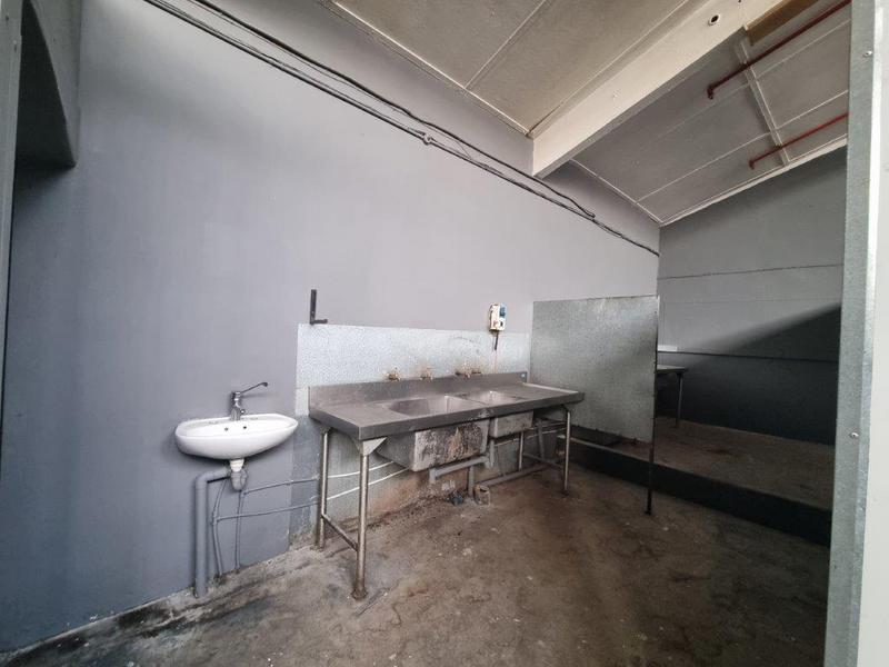 To Let commercial Property for Rent in Sydenham Eastern Cape